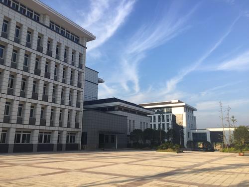 四川省达州中医学校