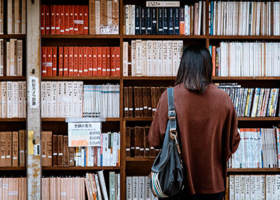 贵州现代经济学校 