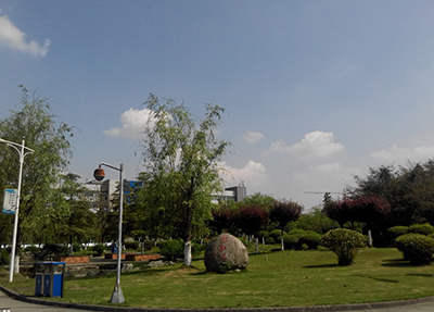 四川商务职业学院